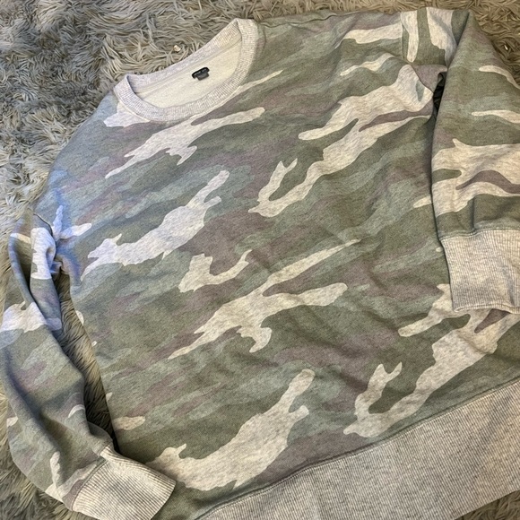 Aerie camo sweatshirt - Picture 4 of 7